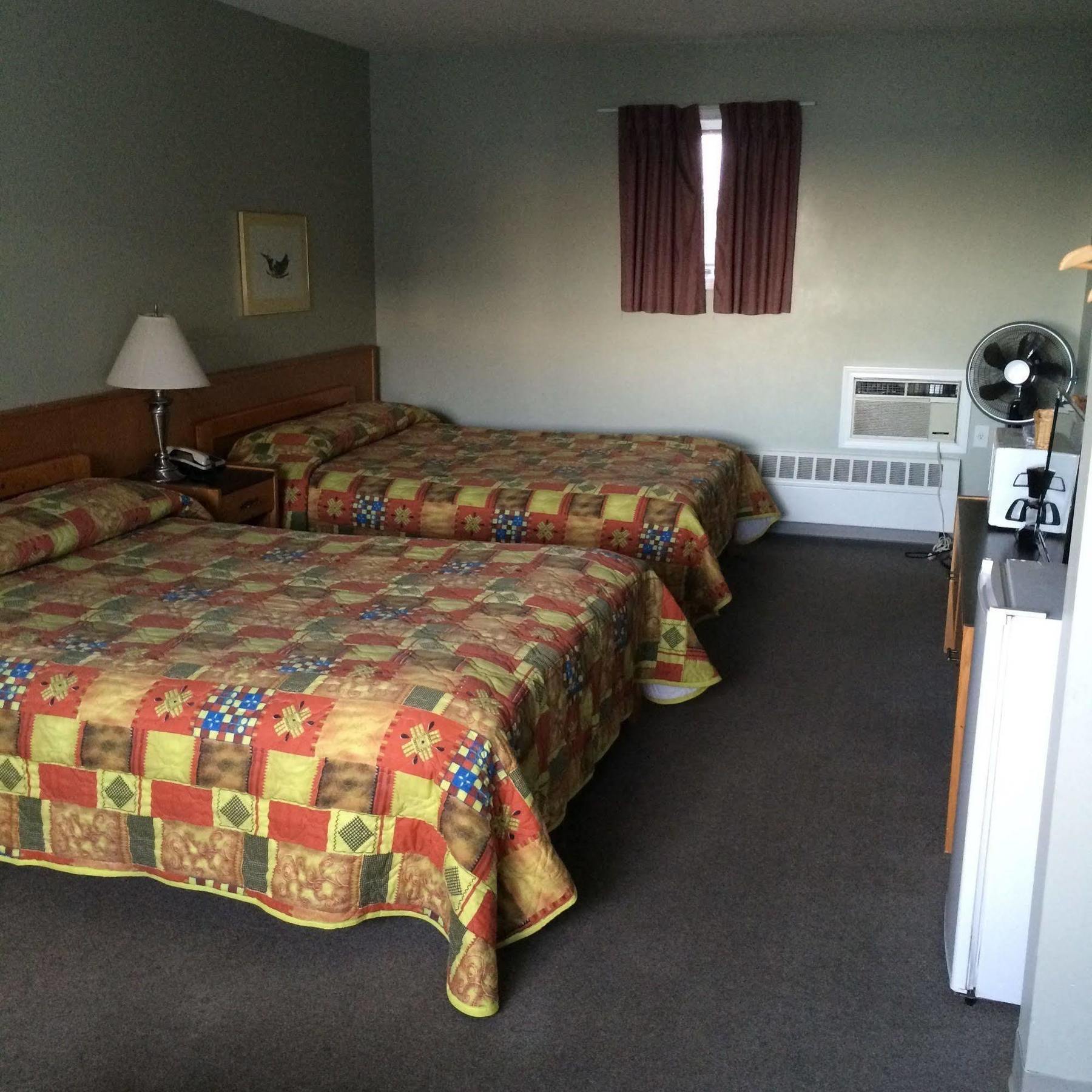 Raccoon Lodge Motel Sylvan Lake Kültér fotó